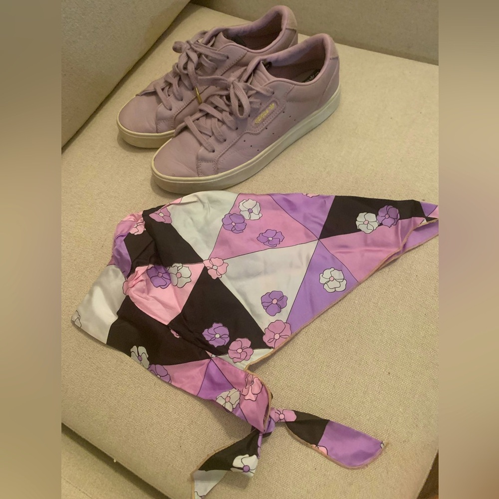 Vintage Set Leather Adidas Sneakers sz7 & 70’s Rayon Acetate Head Scarf -